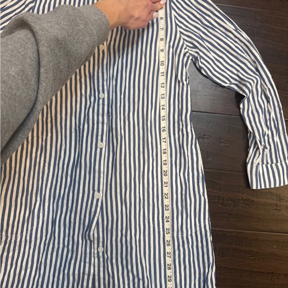 Tommy Bahama Chambray boyfriend beach shirt oversized vacation classic clean top - Picture 7 of 13